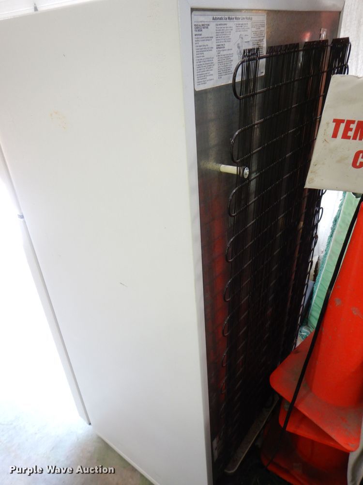 image for item IQ9785 2010 Whirlpool  refrigerator