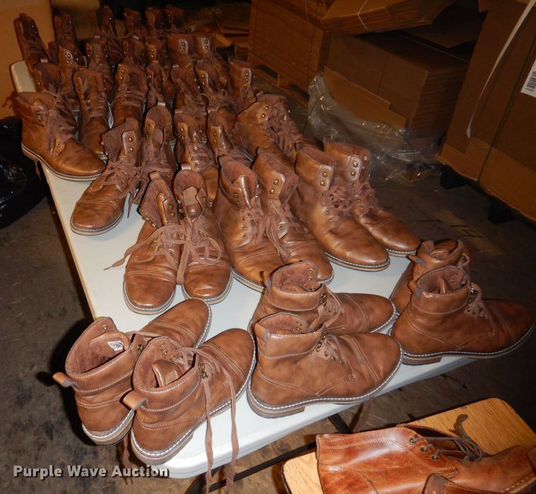 image for item IQ9800 (24) men's leather show choir shoes