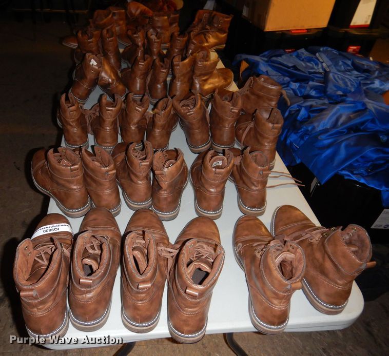 image for item IQ9800 (24) men's leather show choir shoes