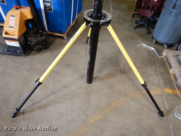 image for item IQ9804 Hi-Pod  camera tripod