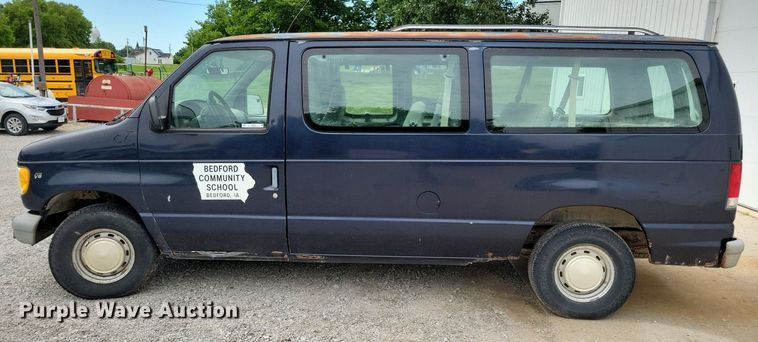 image for item JO9289 2000 Ford E150 XL  van