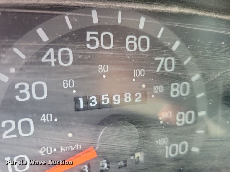 image for item JO9289 2000 Ford E150 XL  van