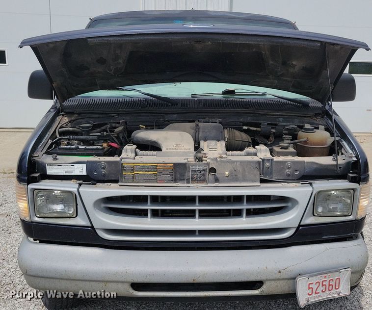 image for item JO9289 2000 Ford E150 XL  van