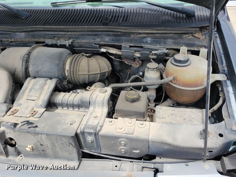 image for item JO9289 2000 Ford E150 XL  van