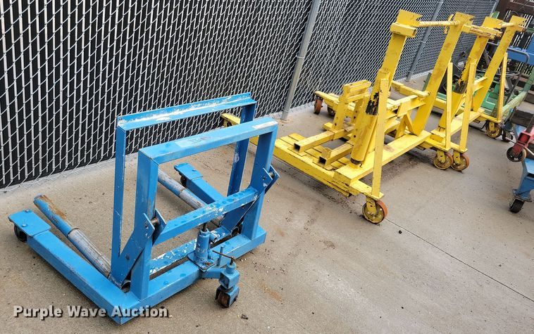 image for item JO9294 (3) tire lifts