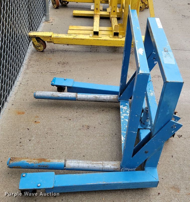 image for item JO9294 (3) tire lifts