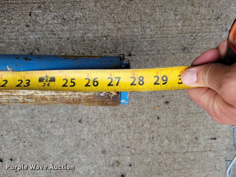 image for item JO9294 (3) tire lifts