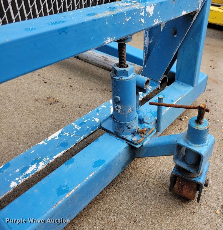 image for item JO9294 (3) tire lifts