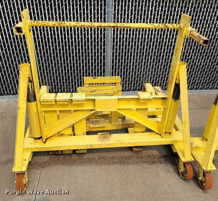 image for item JO9294 (3) tire lifts