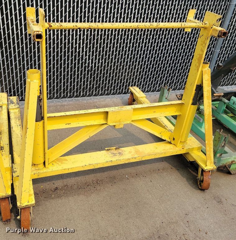 image for item JO9294 (3) tire lifts