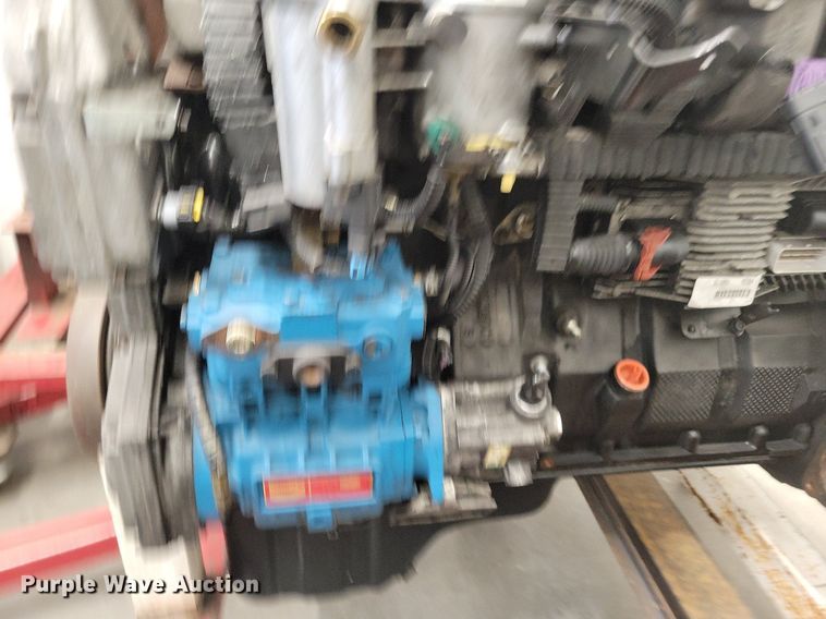 image for item JO9296 2010 International MaxxForce  engine