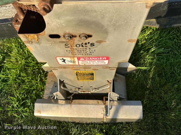 image for item JX9004 Magnum  salt spreader