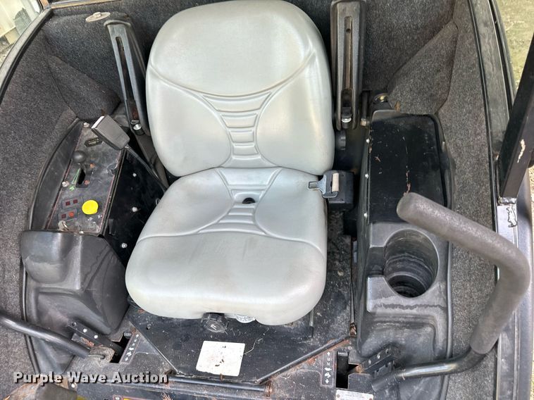 image for item JX9014 Toro Groundsmaster 7200  lawn mower