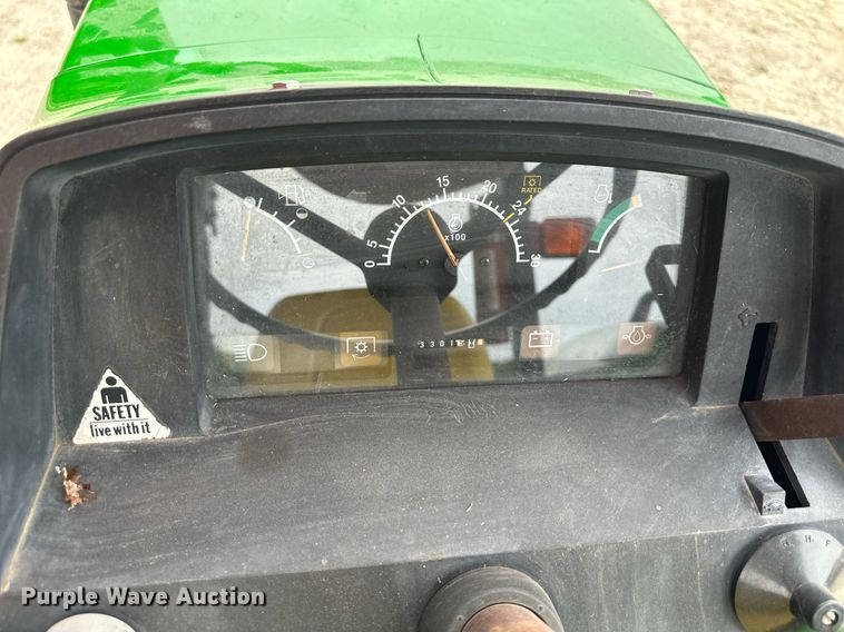 image for item JX9019 1993 John Deere 5300  tractor