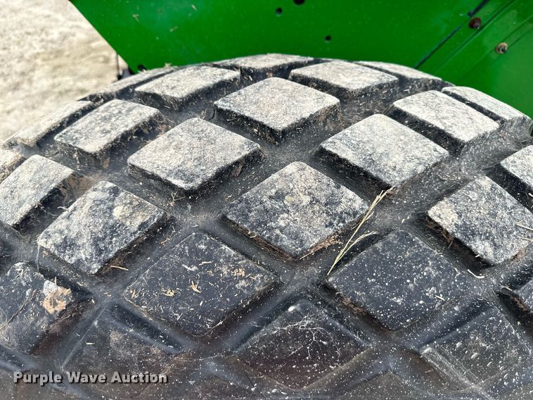 image for item JX9019 1993 John Deere 5300  tractor