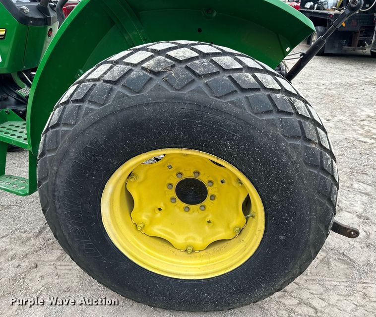 image for item JX9019 1993 John Deere 5300  tractor