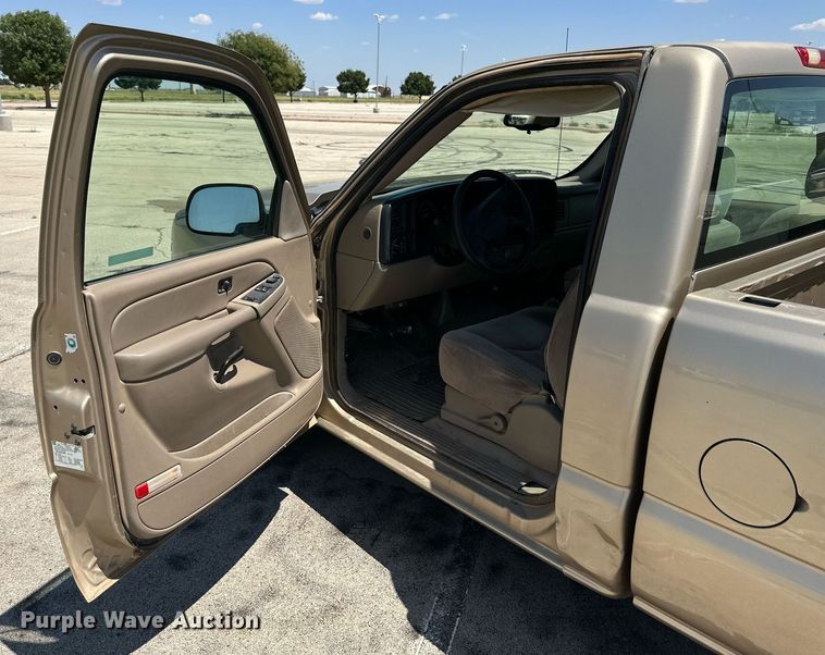 image for item KM9842 2006  Chevrolet Silverado 1500  pickup truck