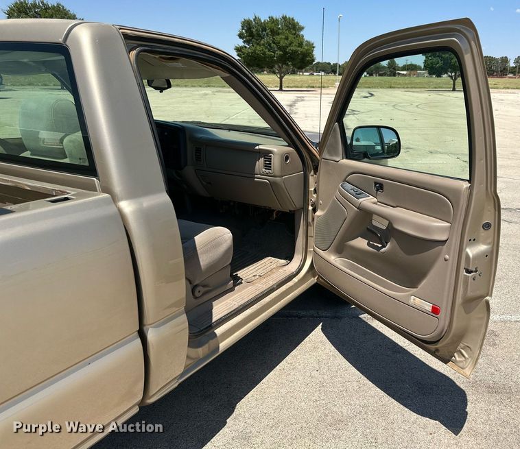 image for item KM9842 2006  Chevrolet Silverado 1500  pickup truck