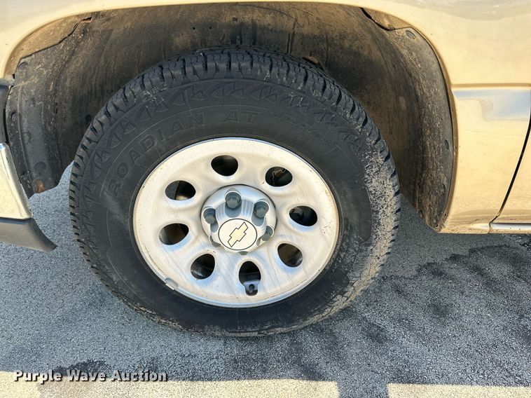 image for item KM9842 2006  Chevrolet Silverado 1500  pickup truck