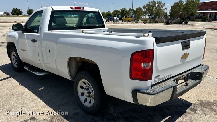 image for item KM9843 2011 Chevrolet Silverado 1500  pickup truck