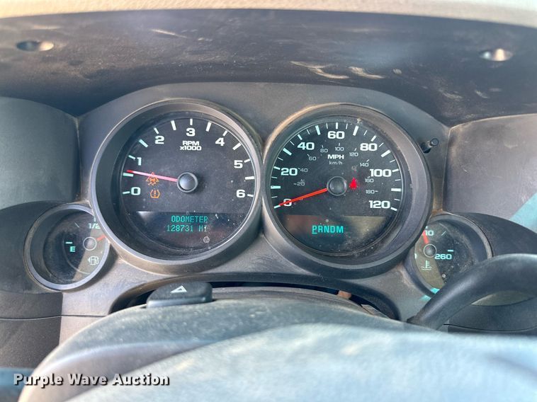 image for item KM9843 2011 Chevrolet Silverado 1500  pickup truck