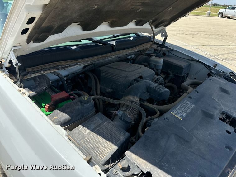 image for item KM9843 2011 Chevrolet Silverado 1500  pickup truck