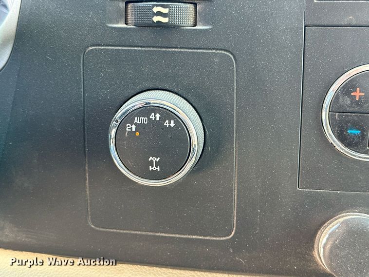 image for item KM9844 2012 Chevrolet Silverado 1500  Ext. Cab pickup truck