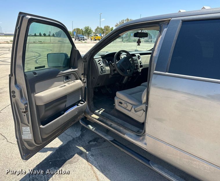 image for item KM9845 2010 Ford F150  SuperCrew pickup truck