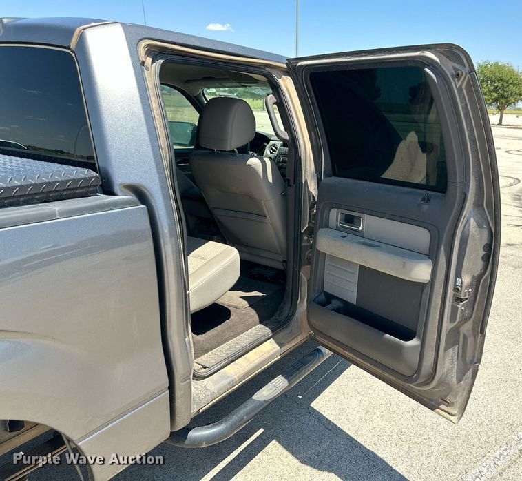 image for item KM9845 2010 Ford F150  SuperCrew pickup truck