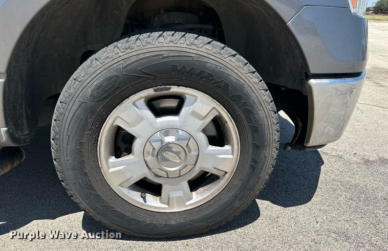 image for item KM9845 2010 Ford F150  SuperCrew pickup truck