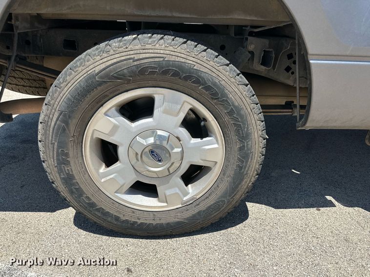 image for item KM9845 2010 Ford F150  SuperCrew pickup truck