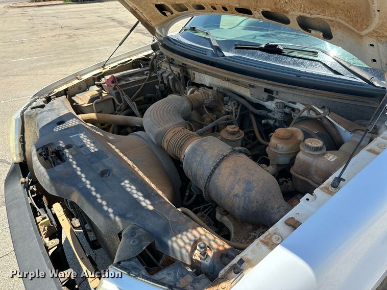 image for item KM9846 2005 Ford F150  Ext. Cab pickup truck