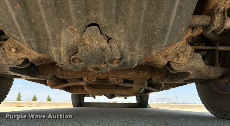 image for item KM9847 2003 Chevrolet Silverado 1500  pickup truck