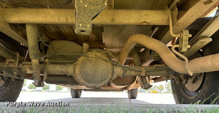 image for item KM9847 2003 Chevrolet Silverado 1500  pickup truck