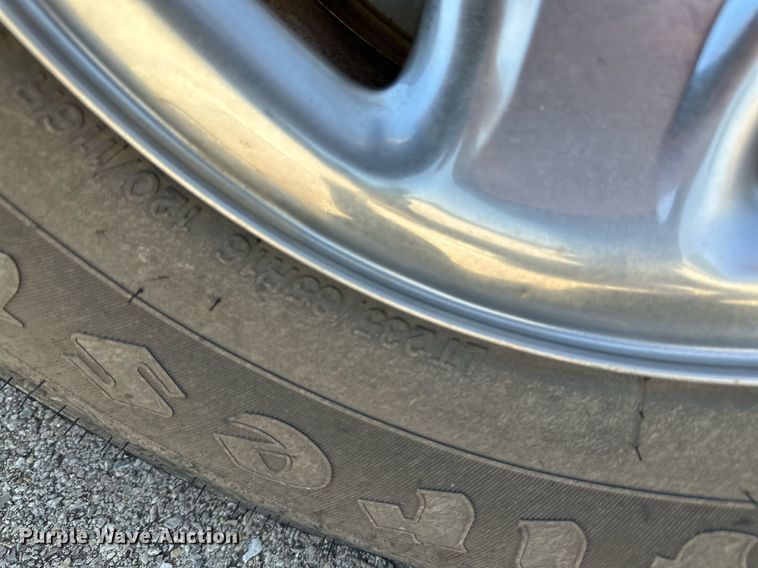 image for item KM9847 2003 Chevrolet Silverado 1500  pickup truck