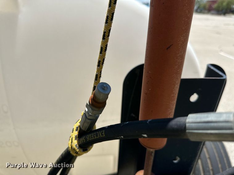 image for item KM9848 Wylie Manufacturing Co  turf sprayer