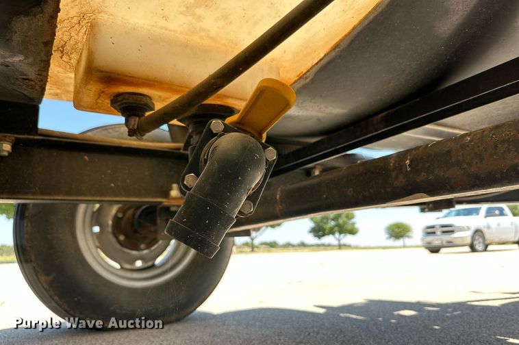 image for item KM9848 Wylie Manufacturing Co  turf sprayer