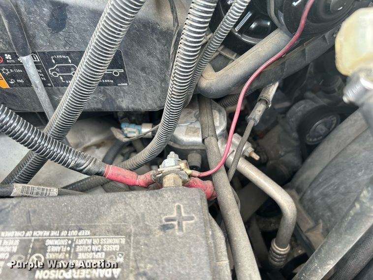 image for item LE9542 2014 Chevrolet Express  shuttle bus