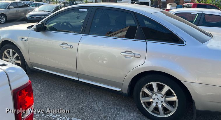 image for item LE9544 2008 Ford Taurus