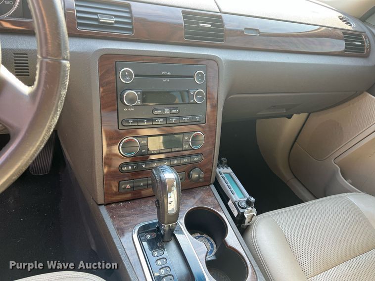 image for item LE9544 2008 Ford Taurus