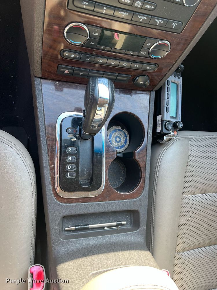 image for item LE9544 2008 Ford Taurus