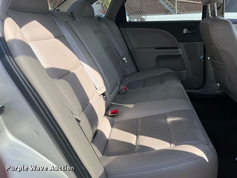 image for item LE9544 2008 Ford Taurus