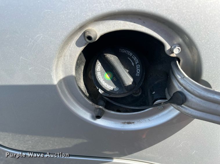 image for item LE9544 2008 Ford Taurus