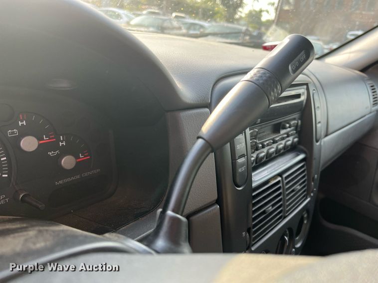 image for item LE9546 2005 Ford Explorer  SUV