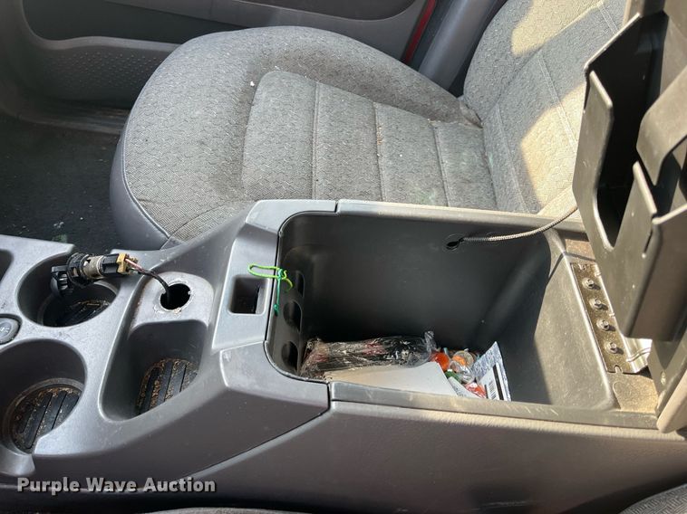 image for item LE9546 2005 Ford Explorer  SUV