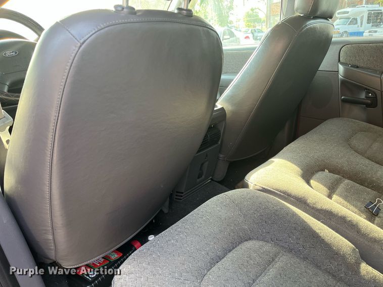 image for item LE9546 2005 Ford Explorer  SUV