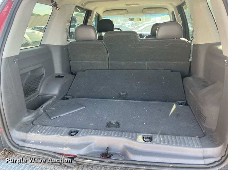 image for item LE9546 2005 Ford Explorer  SUV
