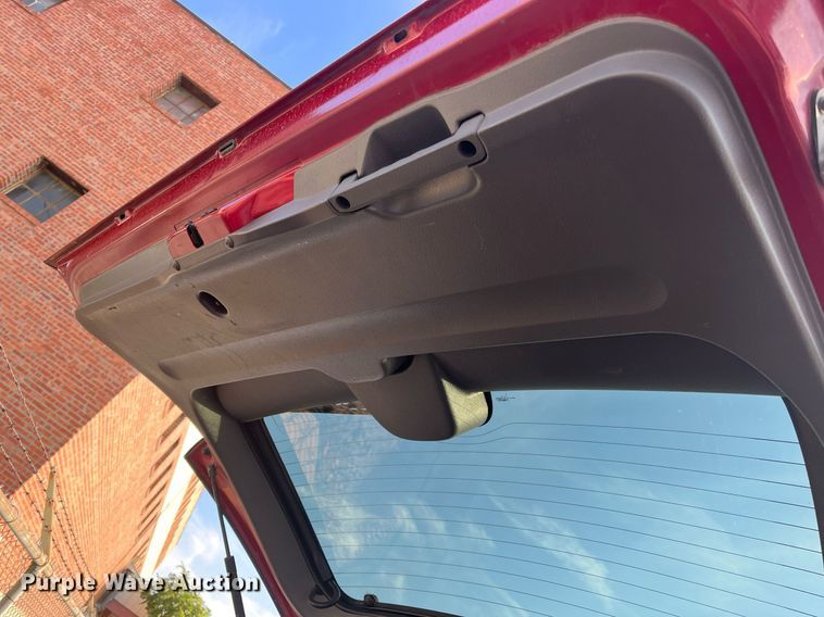 image for item LE9546 2005 Ford Explorer  SUV