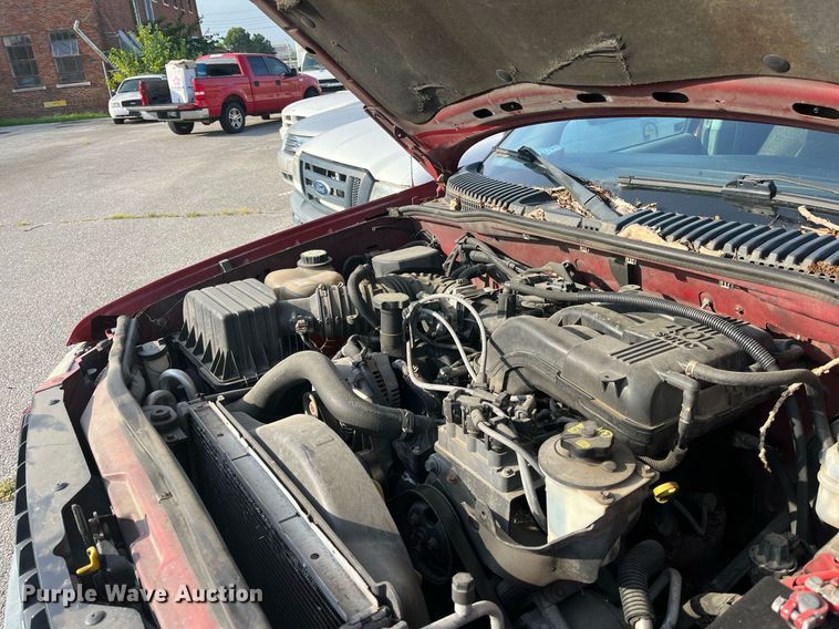 image for item LE9546 2005 Ford Explorer  SUV