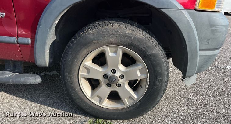 image for item LE9546 2005 Ford Explorer  SUV